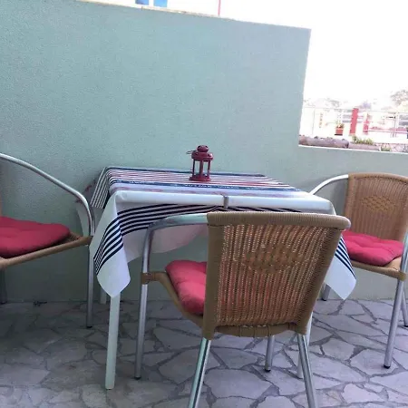 In 41896 Apartamento